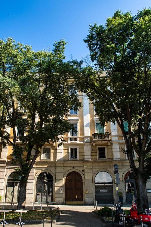 Madeleine - Arco Della Pace Milán